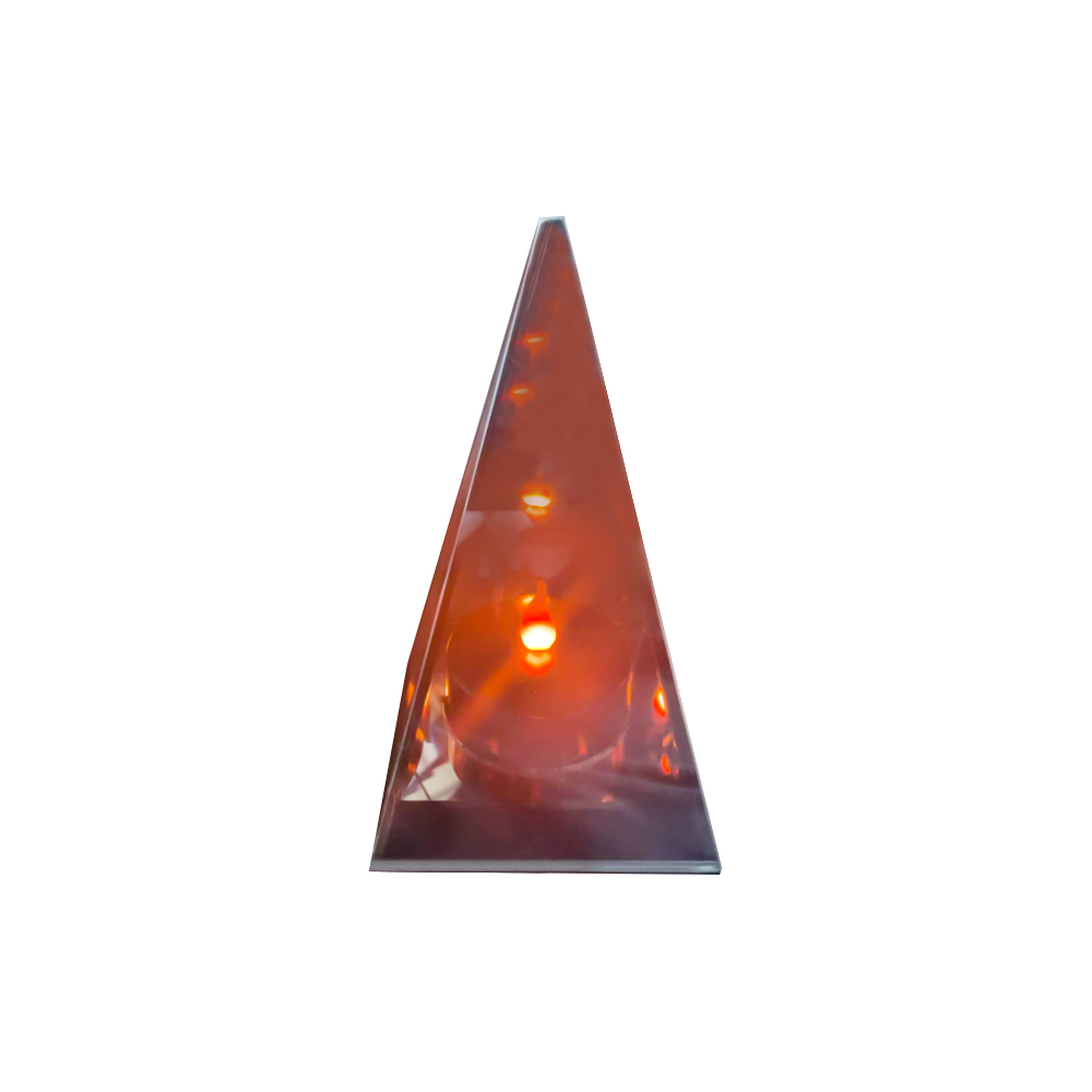 Este structura lămpii LED din sticlă rezistentă la șocuri și la cădere?