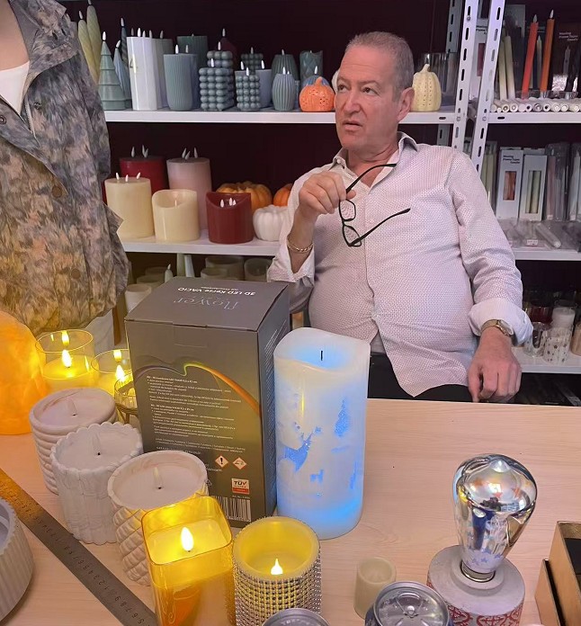 Ningbo Weizhi Electronics livrează cu succes un nou lot de comenzi personalizate de decorațiuni pentru locuințe și sărbători cu LED-uri